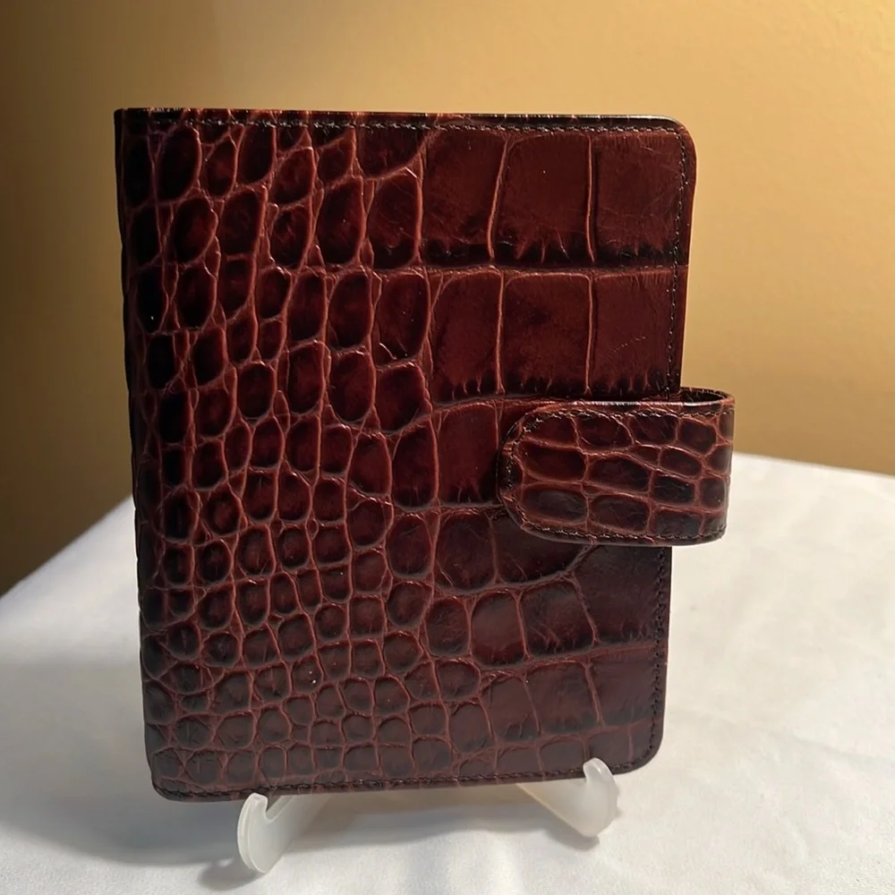Filofax Classic Croc Pocket Leather Organizer - Picture 1 of 12